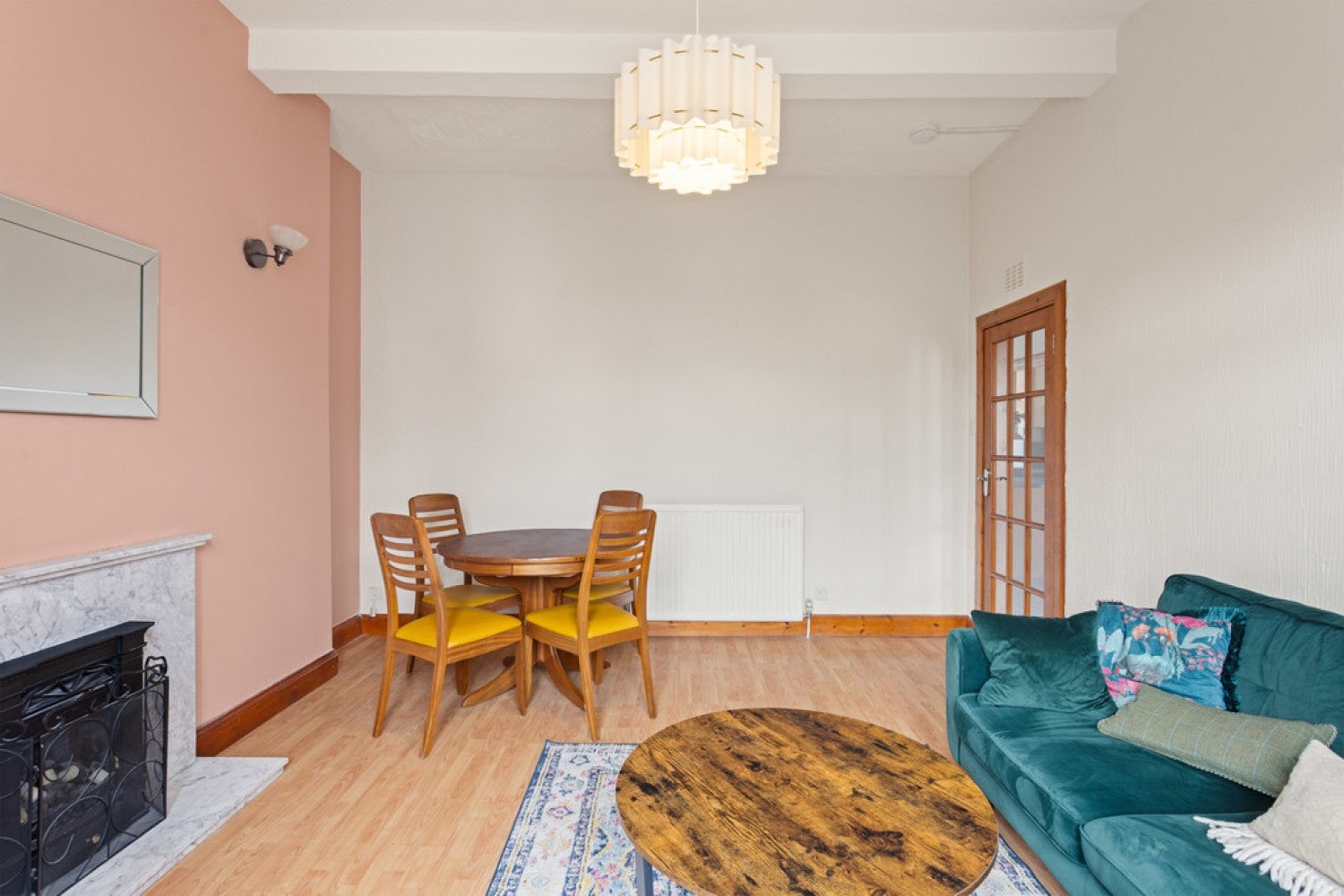 Flat Gloag Place in West Calder