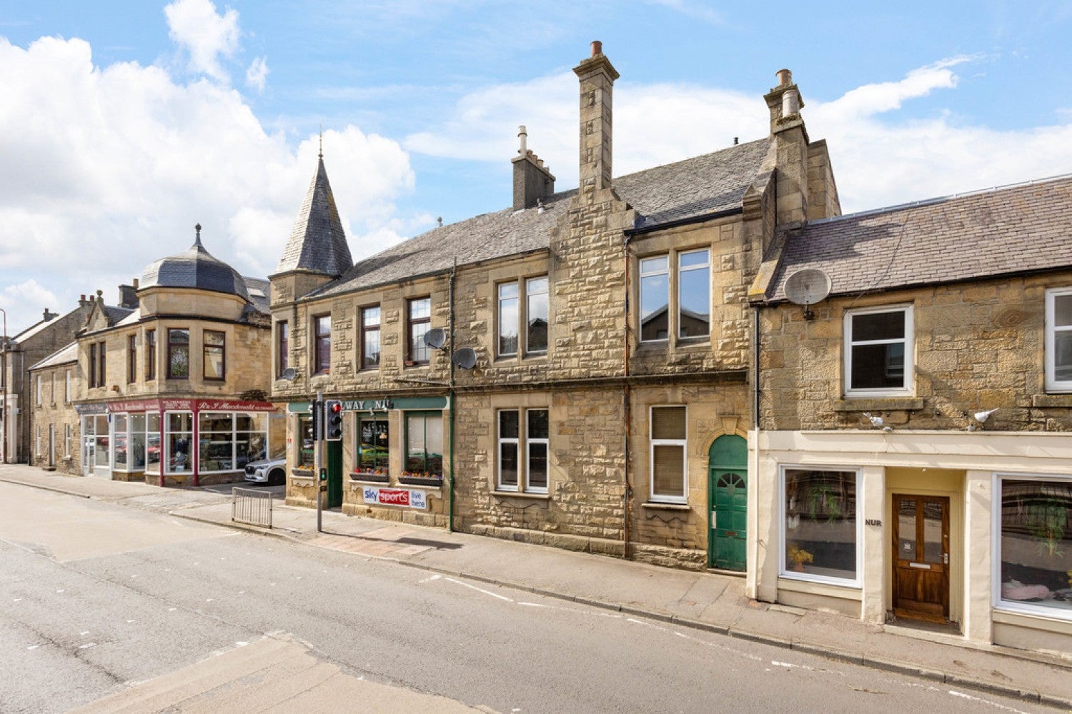 Flat Gloag Place in West Calder