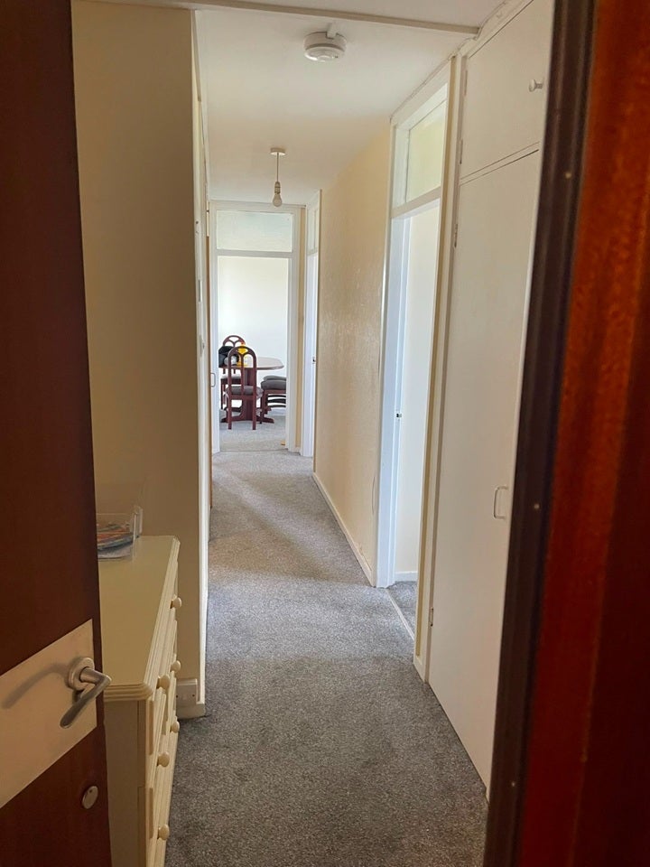Flat Warwick Crest in Birmingham
