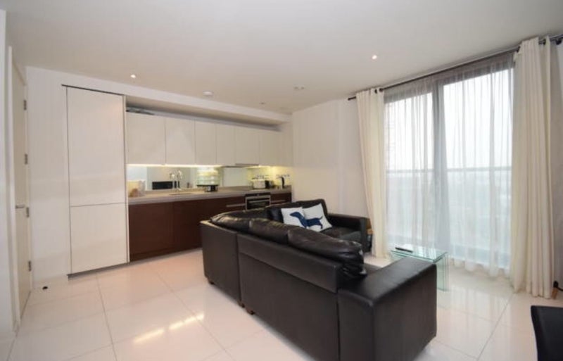 Flat Alexia Square in Greater London