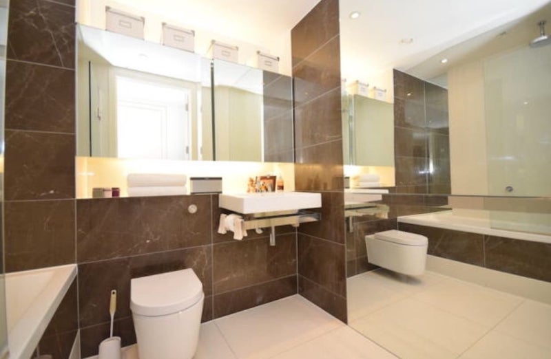 Flat Alexia Square in Greater London