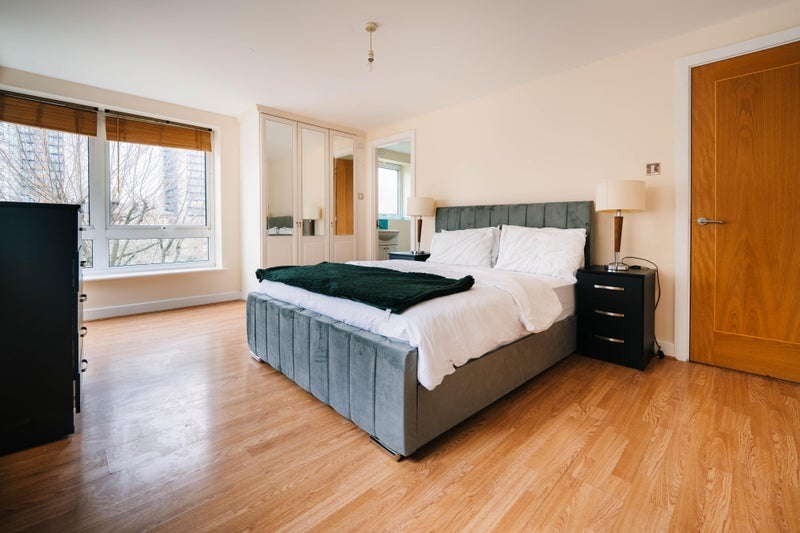 Room Prime Meridian Walk in Greater London