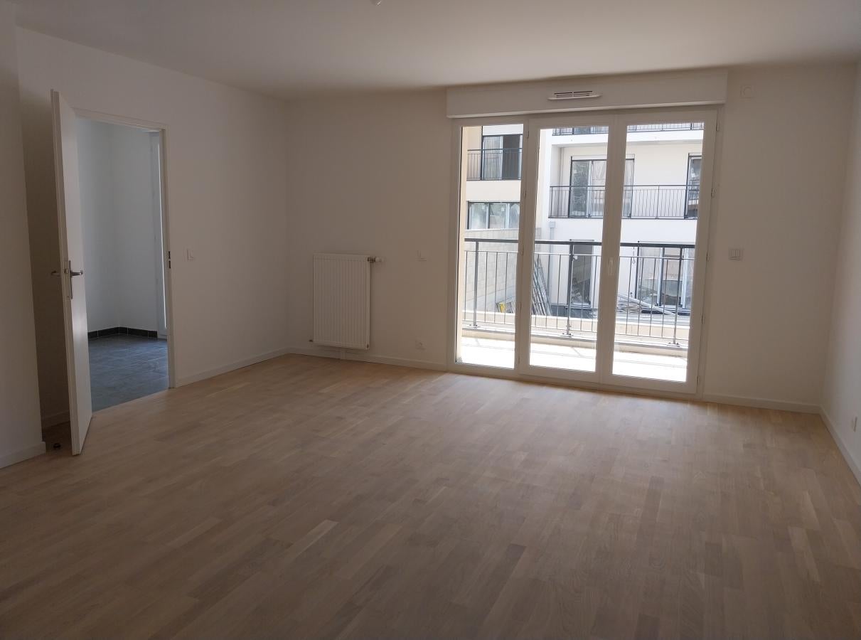Flat Rue Félix Philippe in Montesson