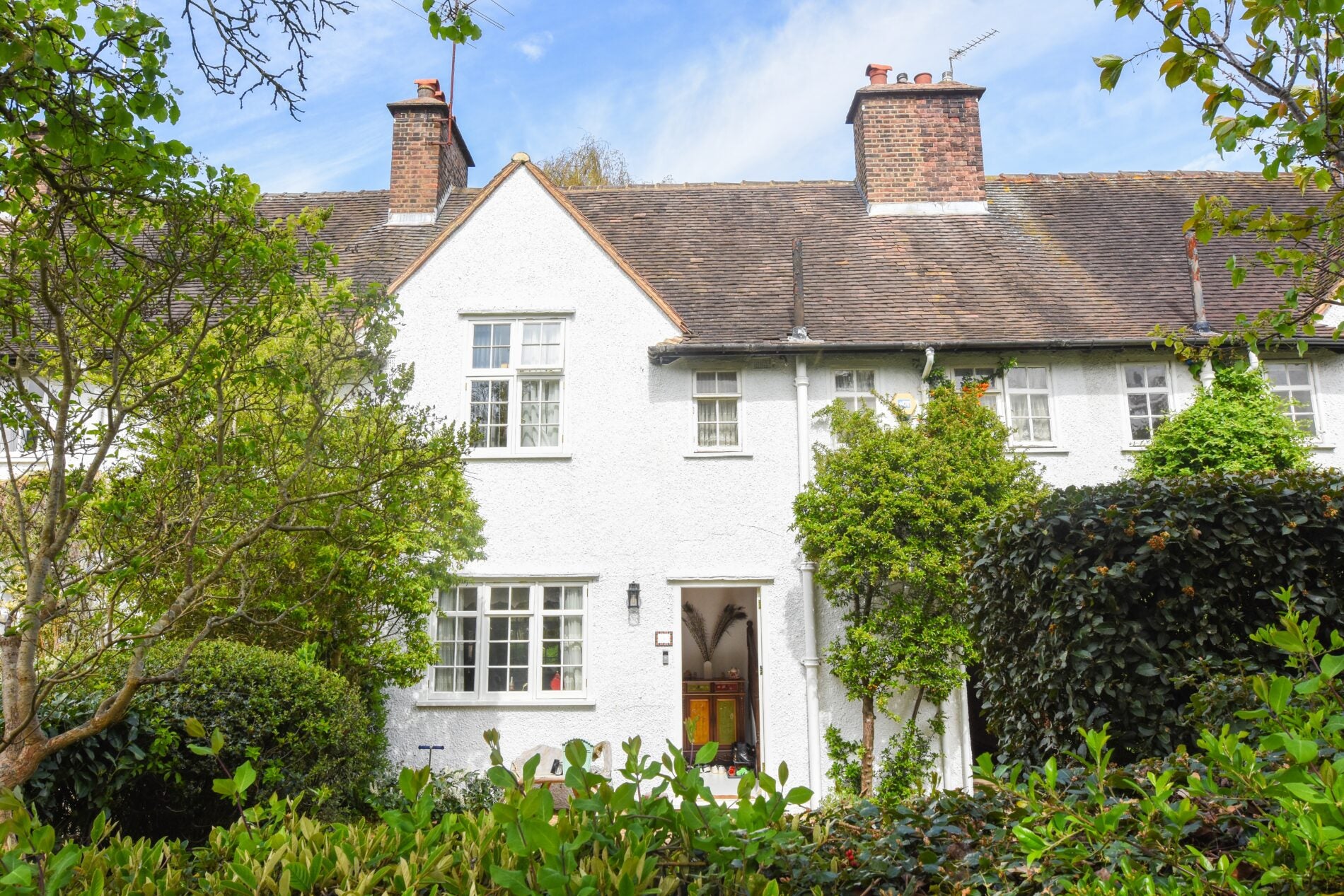 House Oakwood Road in Greater London