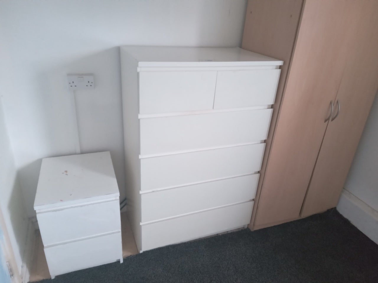 Room Lower Addiscombe Road in Greater London