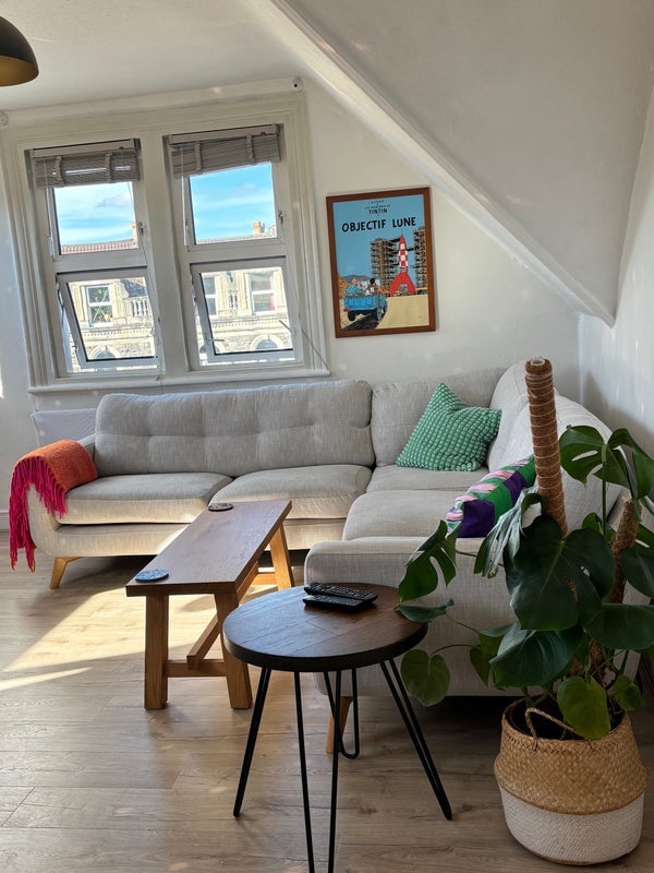 Flat Redland Road in Bristol