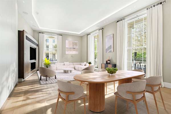 Flat Portland Place in City of Westminster