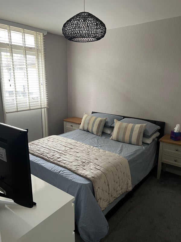 Room Croxted Road in Greater London