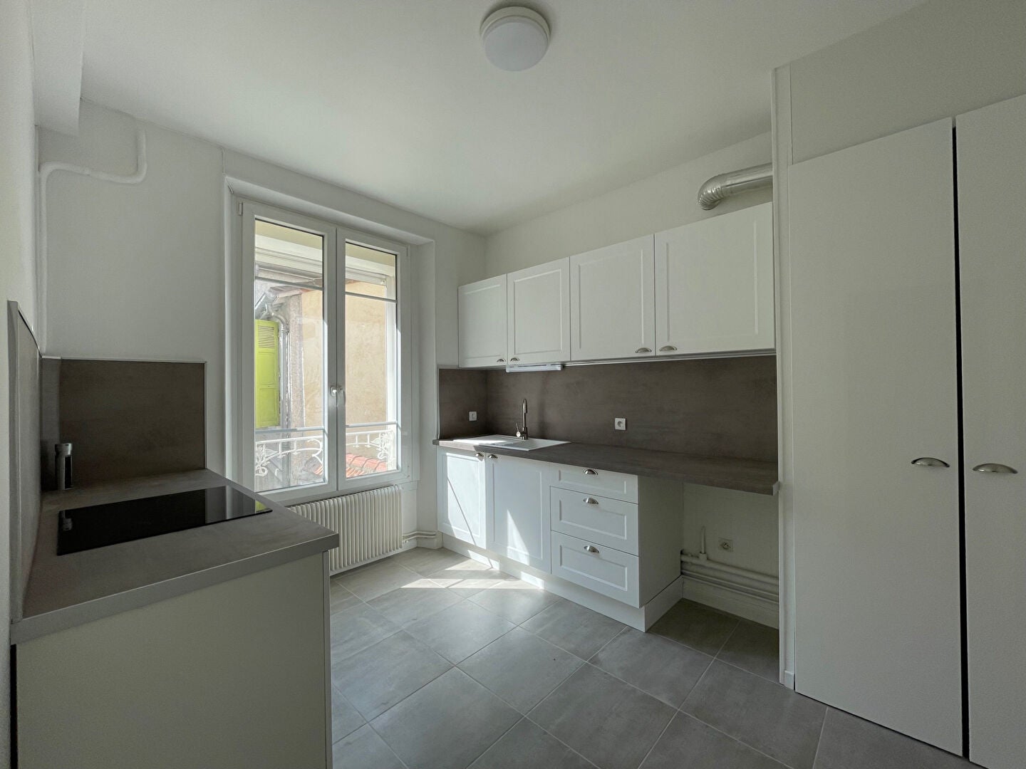 Flat Rue Noël in Reims