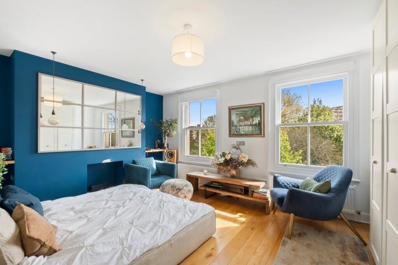 Room Bramber Road in Greater London