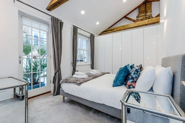 House Stanhope Mews South in Greater London