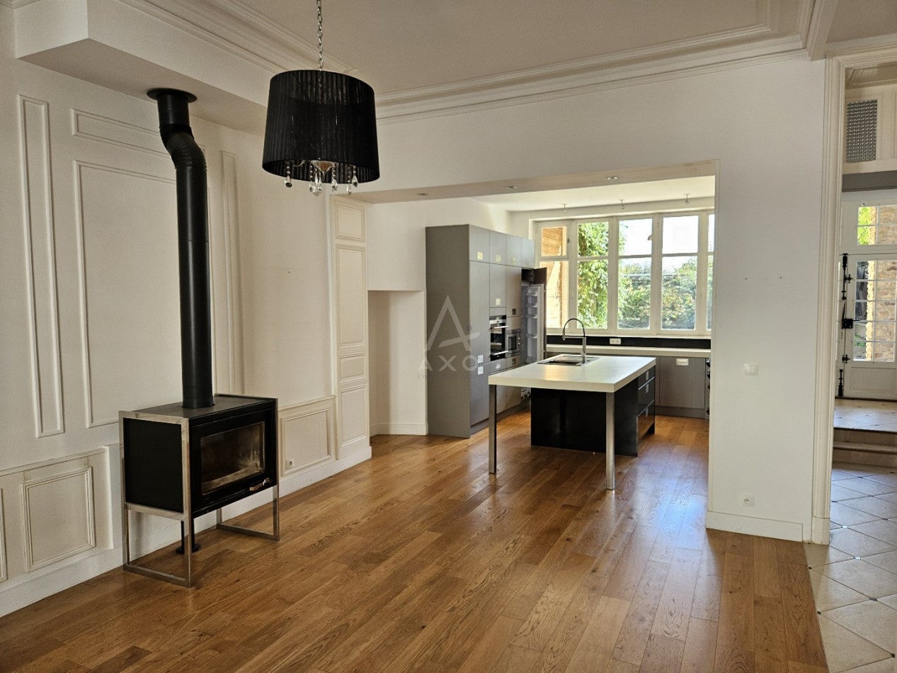 Maison Rue du Général Leclerc à Le Lion-d'Angers