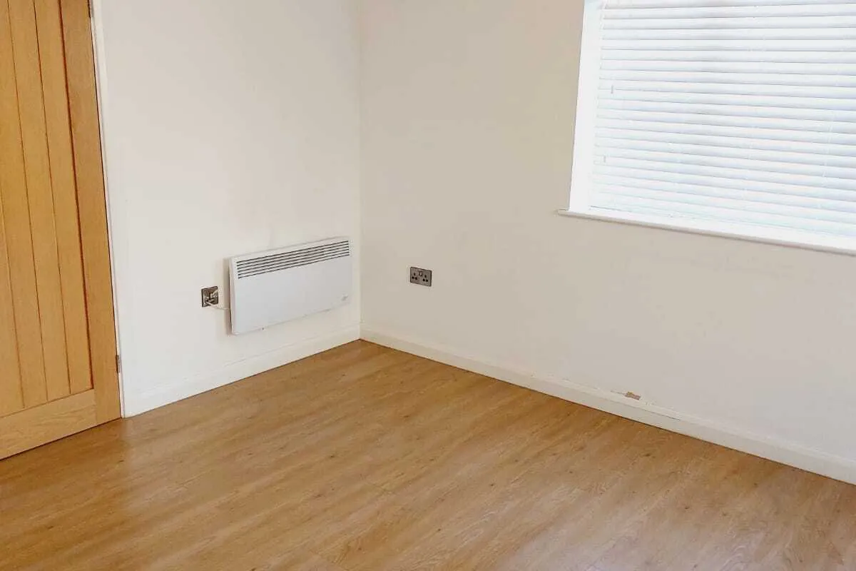Flat Temple Street in Rugby