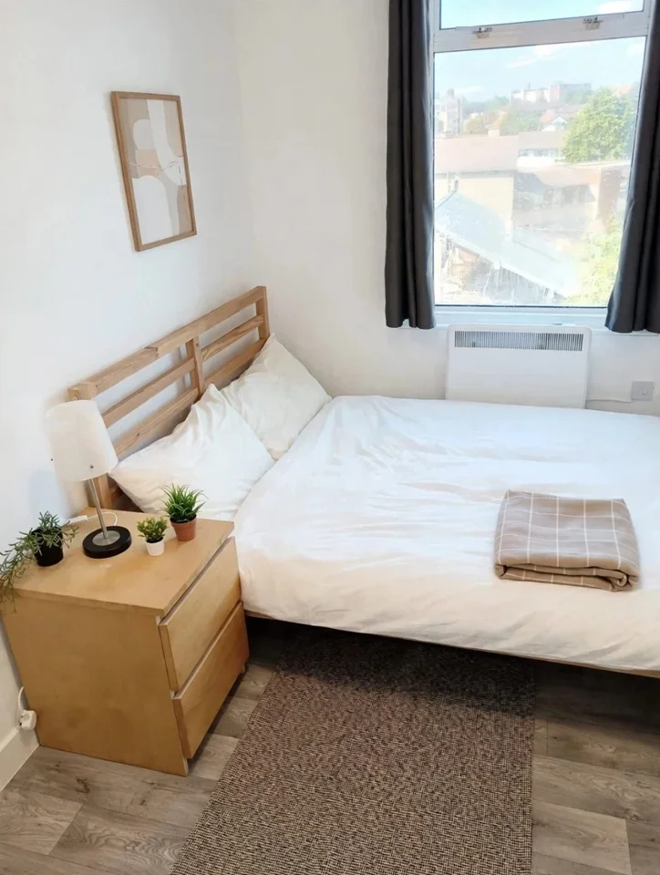 Flat Brierley Close in Greater London
