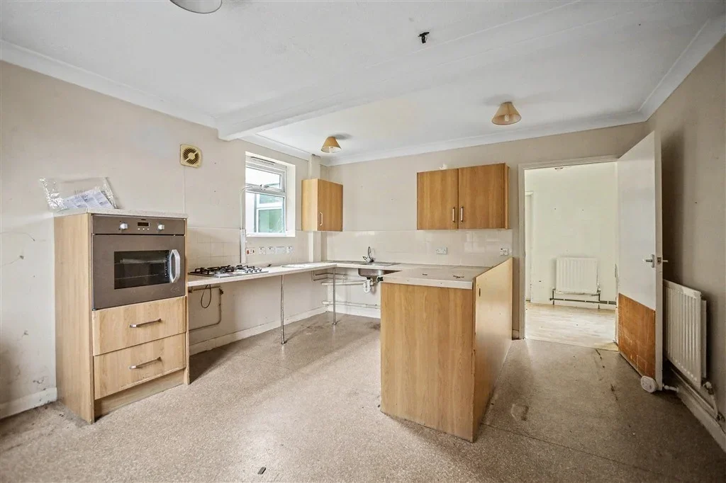 Flat Haig Avenue in Gillingham