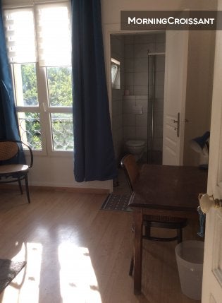 Chambre Rue Beaugendre à Chatou