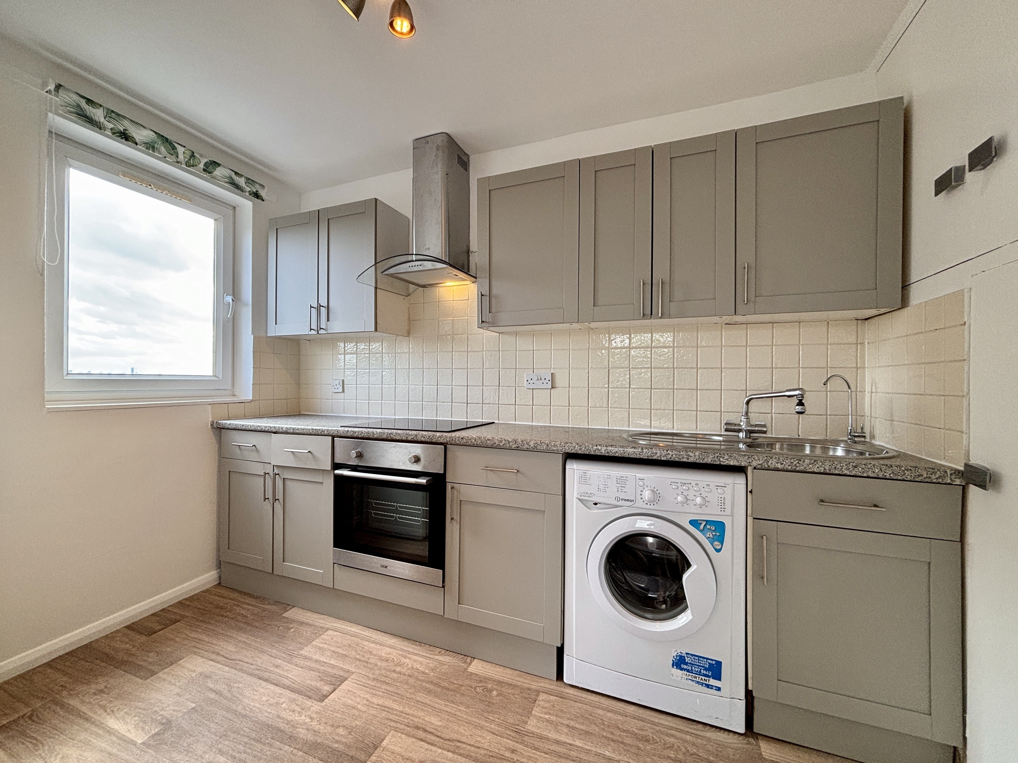 Flat Porchester Mead in Greater London