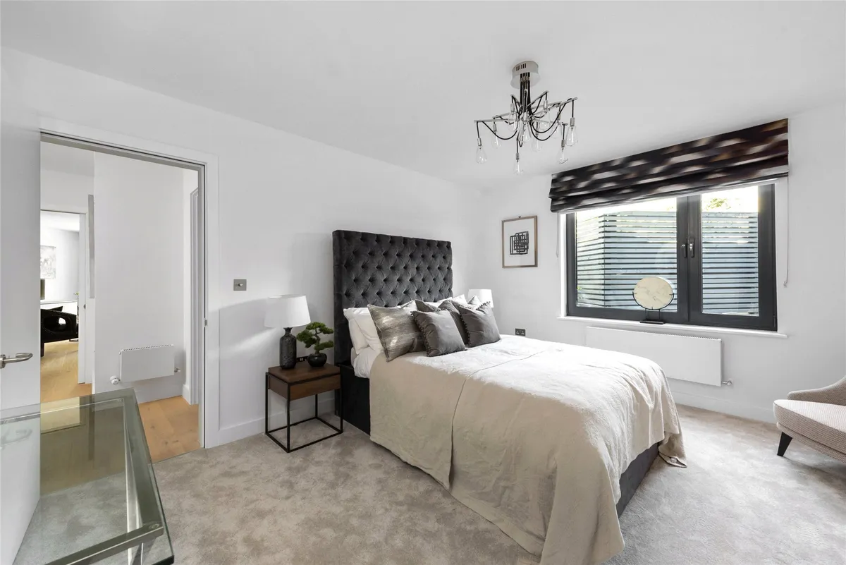 Flat Merrywood Park in Reigate and Banstead