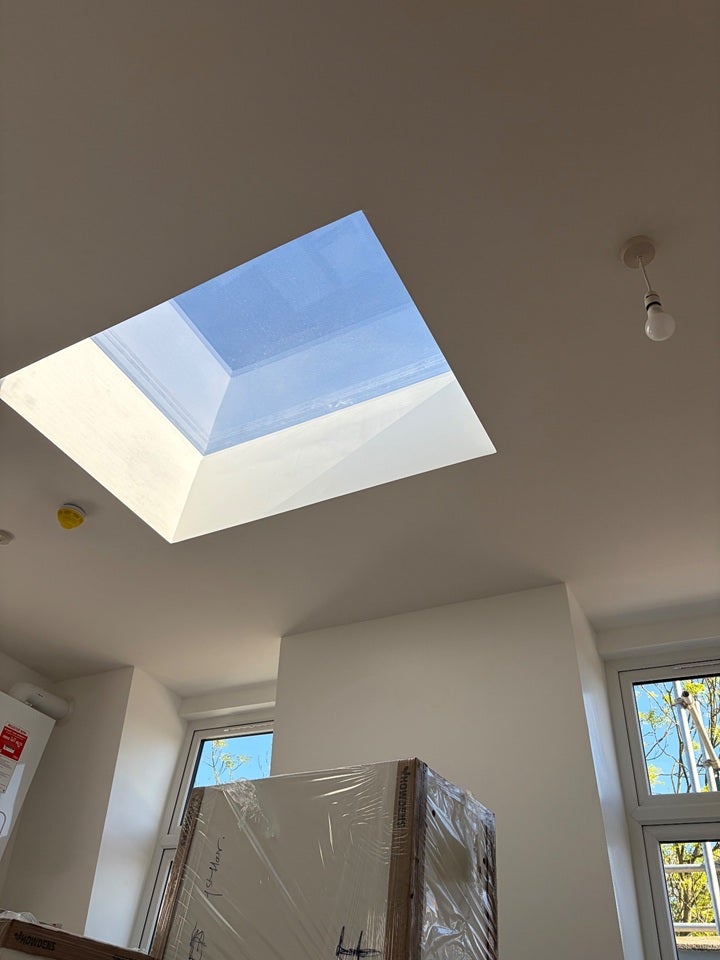 Flat Manbey Grove in Greater London