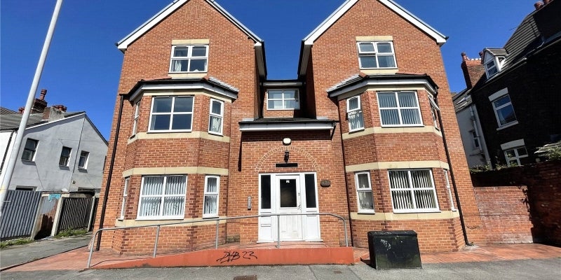 Flat Littledale Road in Wallasey