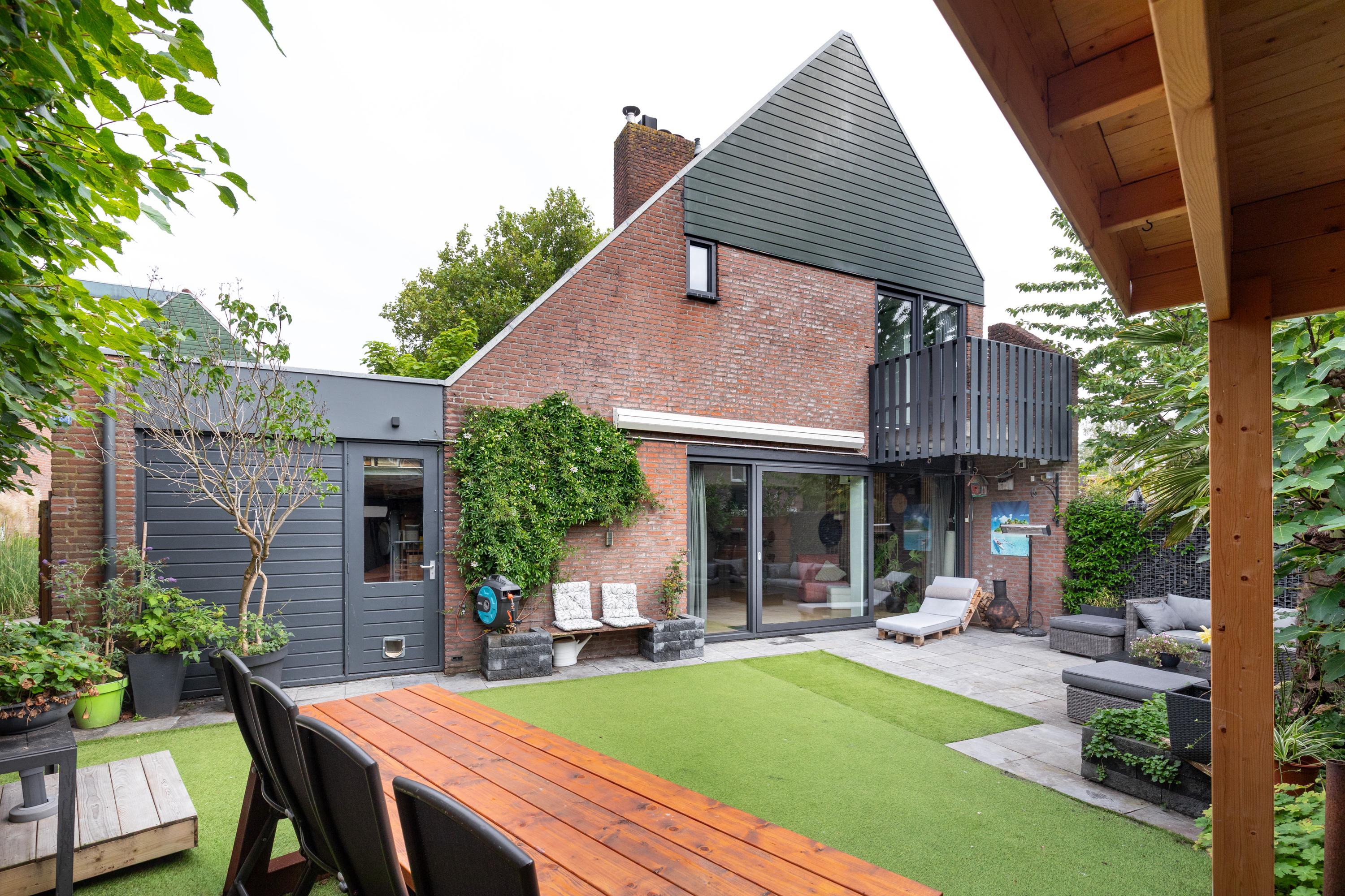 Huis Meiendel 24 in Haarlem