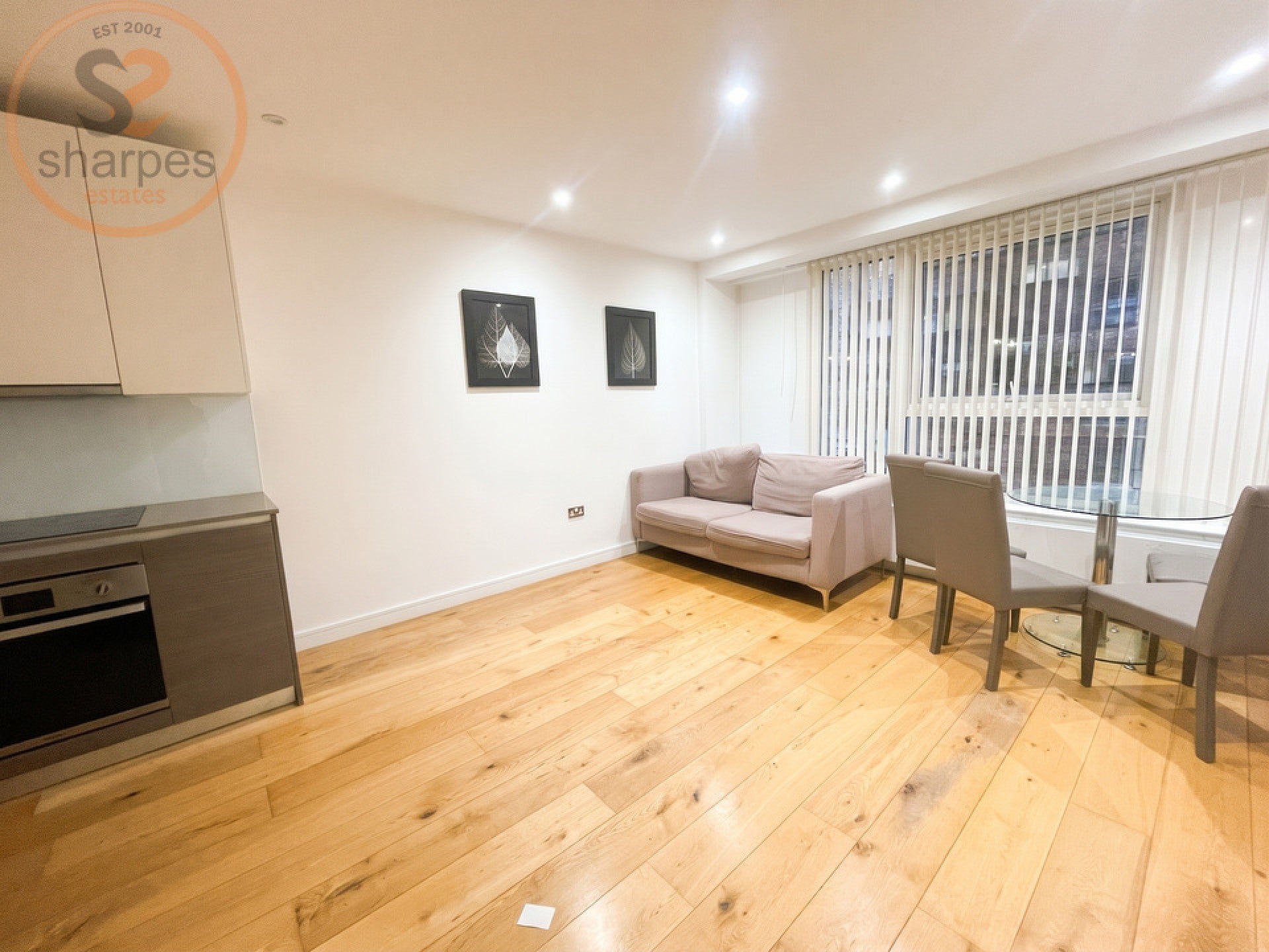 Flat Balfour Road in Greater London