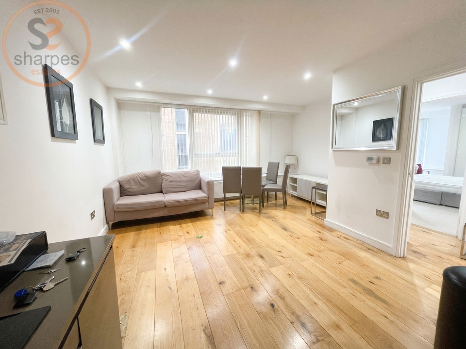 Flat Balfour Road in Greater London