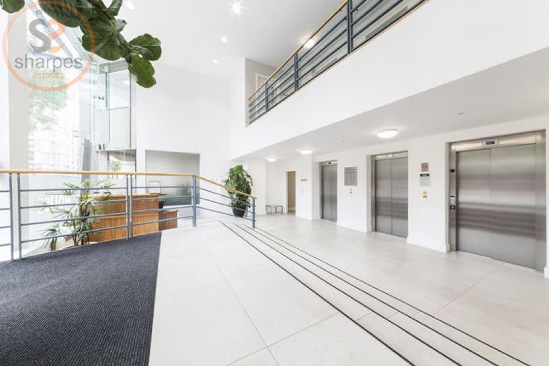 Flat Balfour Road in Greater London