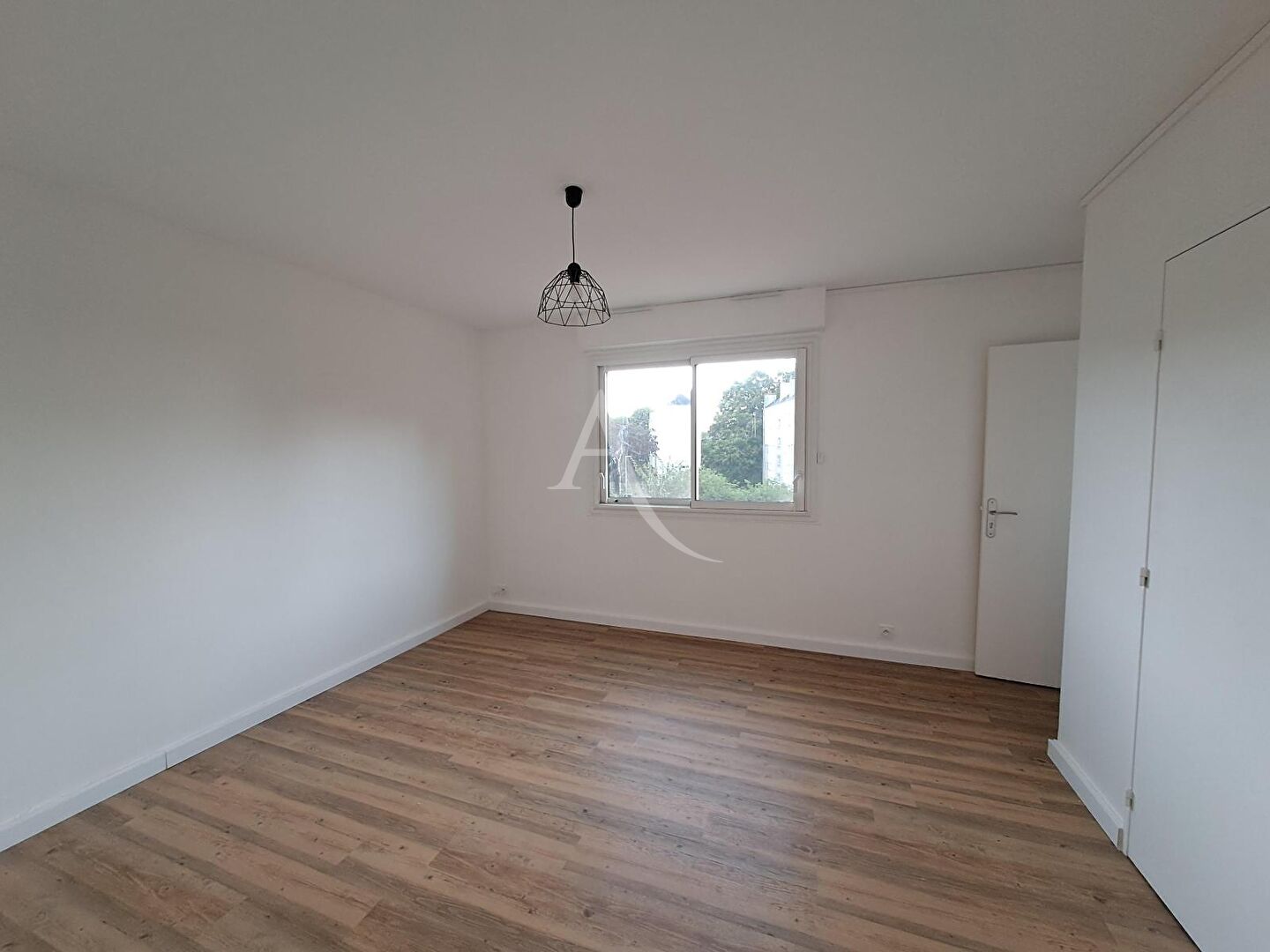 Flat Rue des Chalâtres in Nantes