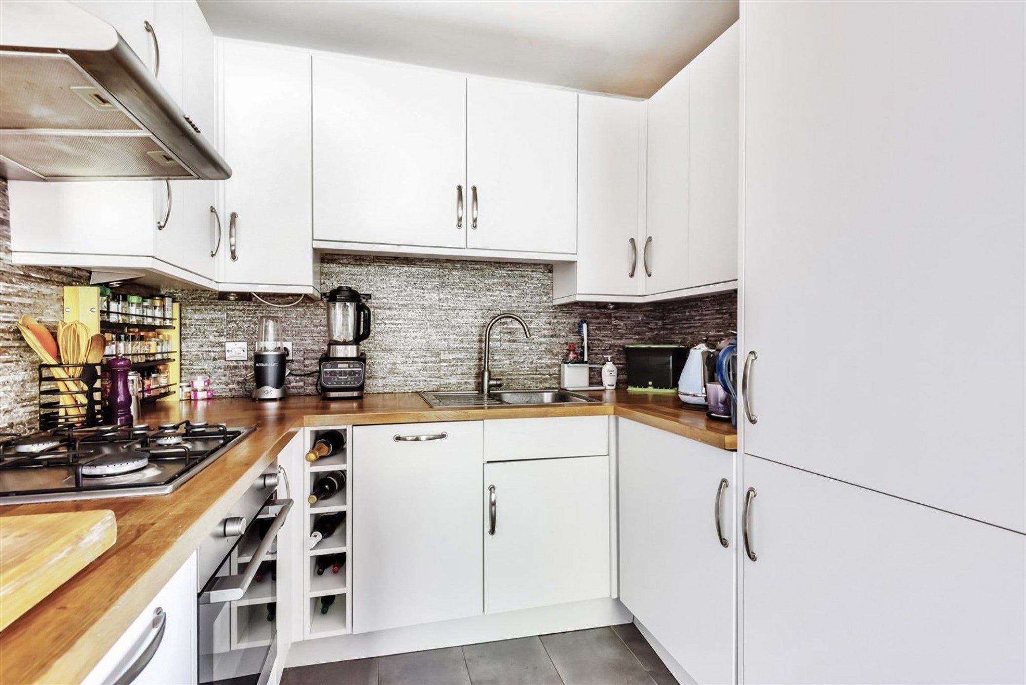 Flat Harold Road in Greater London