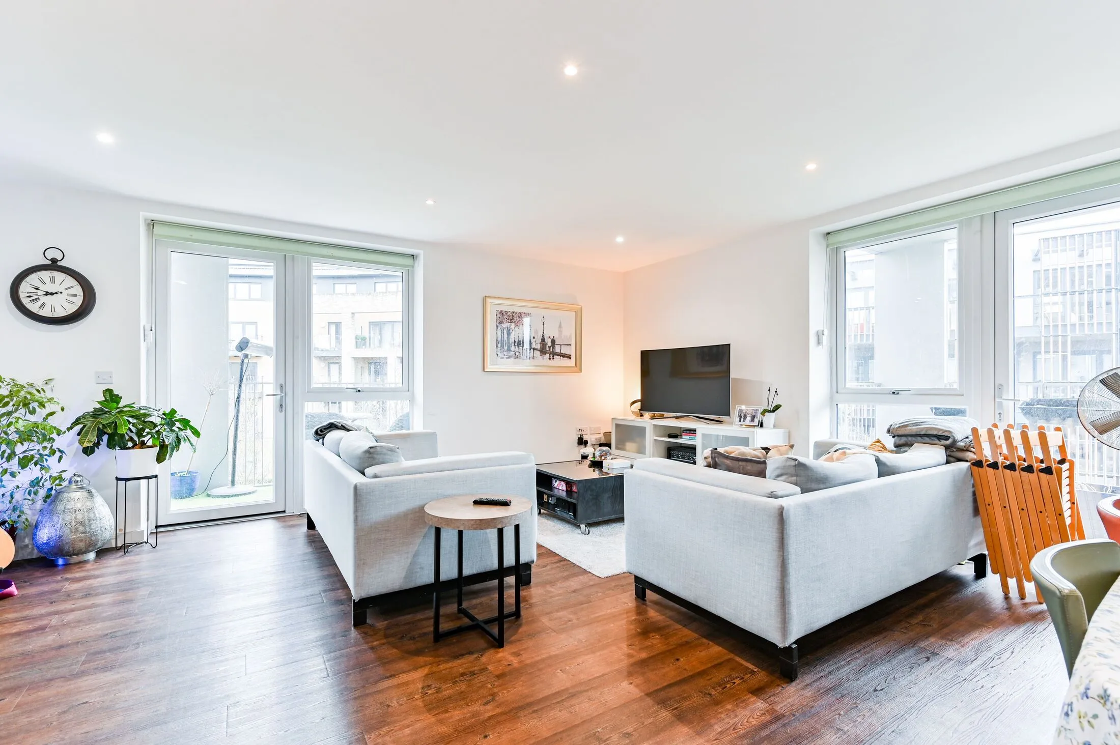 Flat Howard Road in Greater London