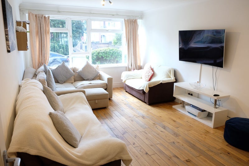 Room Putney Hill in Greater London