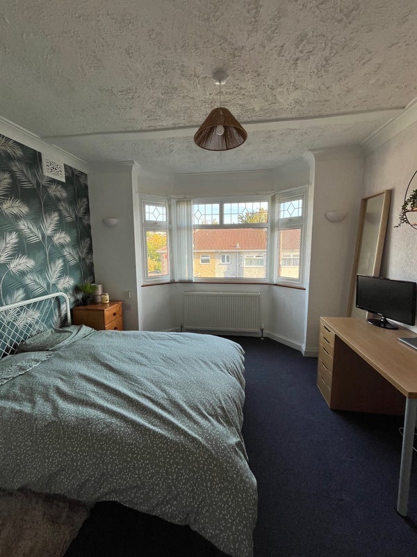 Room Hulse Road in Bristol