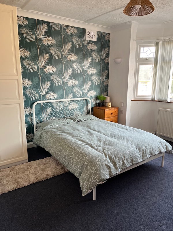 Room Hulse Road in Bristol
