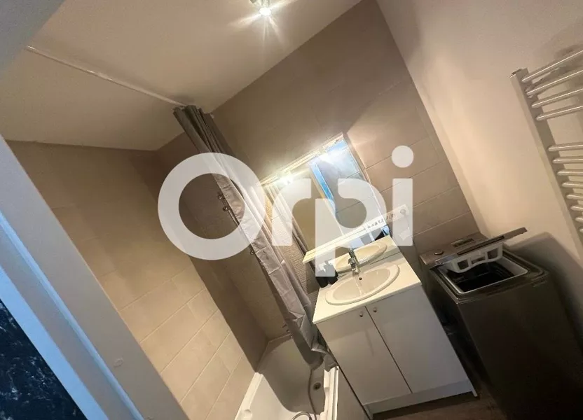 Appartement Route de Saint-Siméon-de-Bressieux à Saint-Étienne-de-Saint-Geoirs