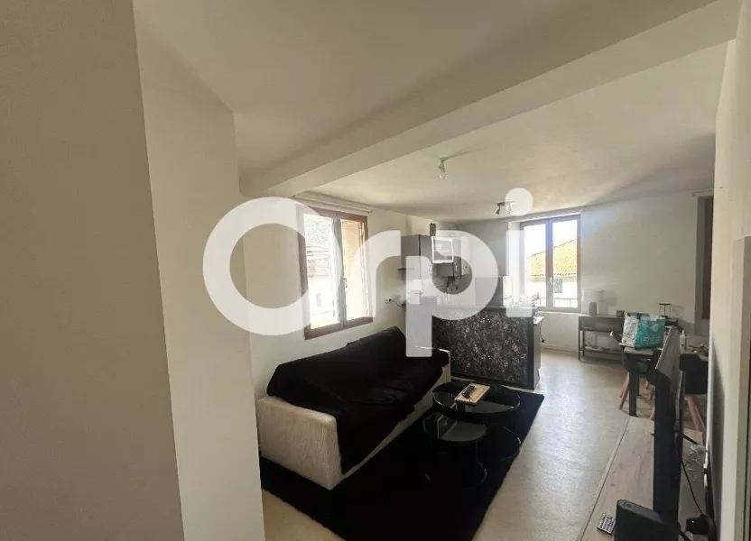 Appartement Route de Saint-Siméon-de-Bressieux à Saint-Étienne-de-Saint-Geoirs