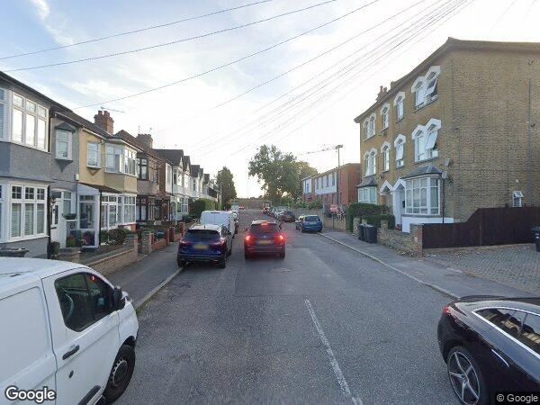 Flat Maybank Road in Greater London