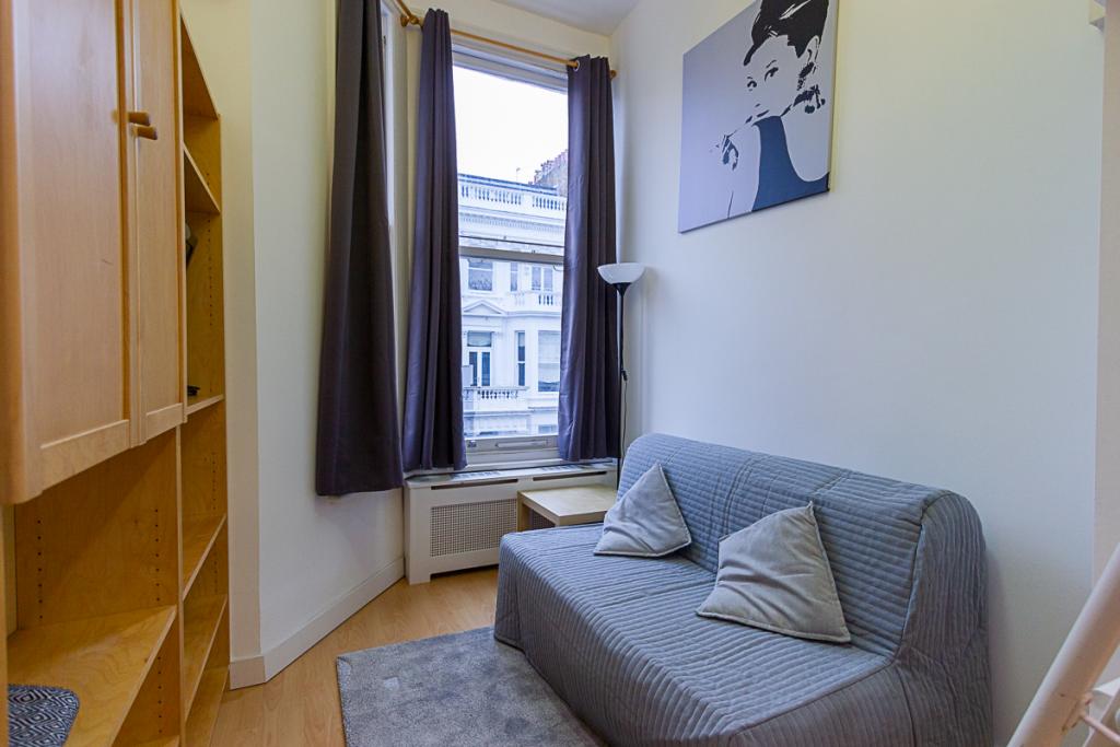 Flat Fairholme Road in London