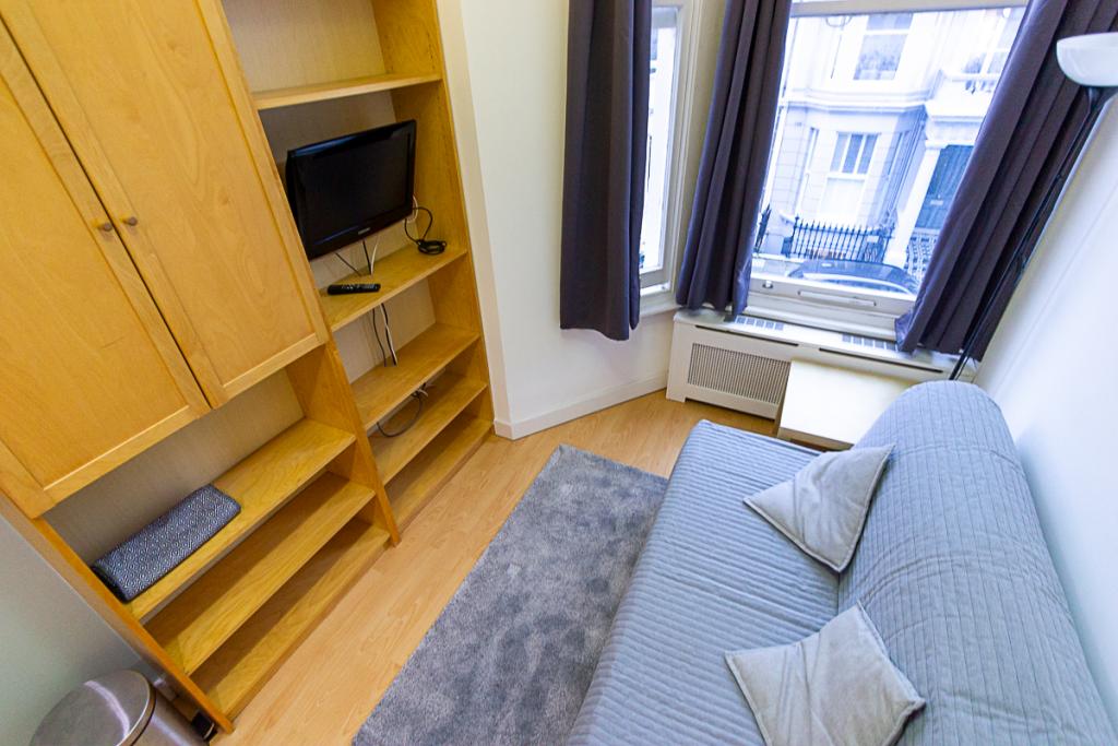 Flat Fairholme Road in London