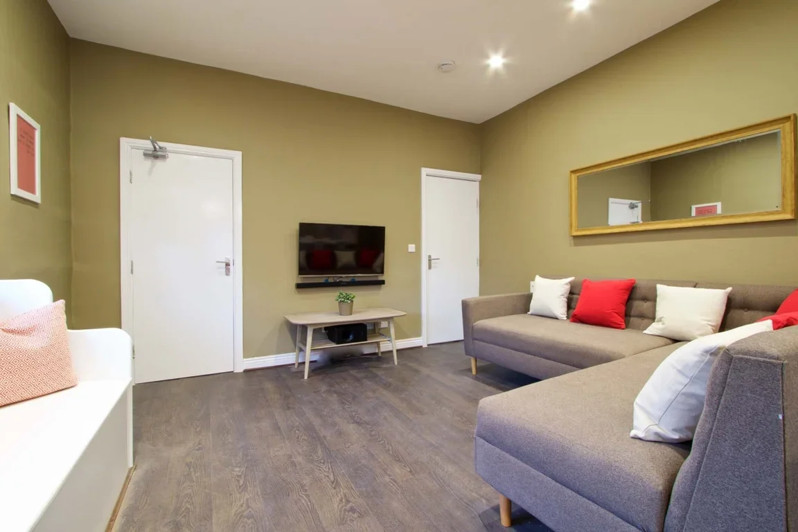 House Hessle View in Leeds