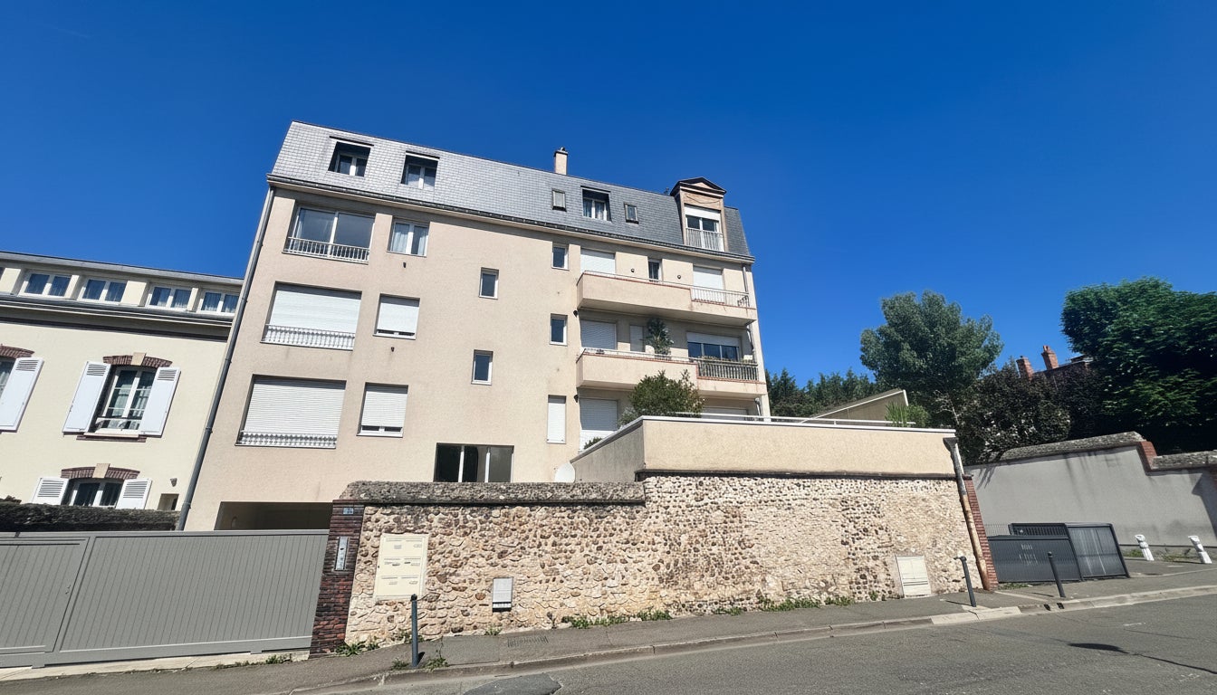 Appartement Rue du Souvenir Français à Chartres