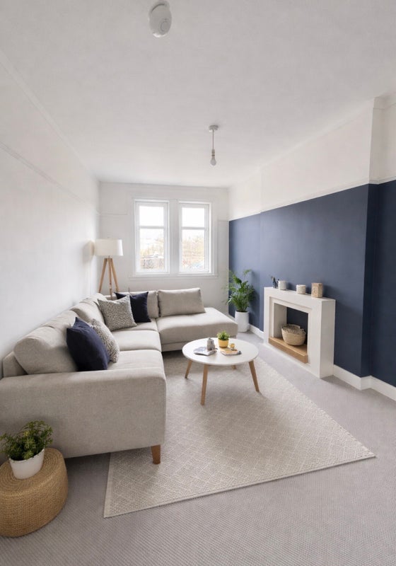 Room High Street in Dumbarton