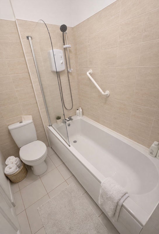 Room High Street in Dumbarton