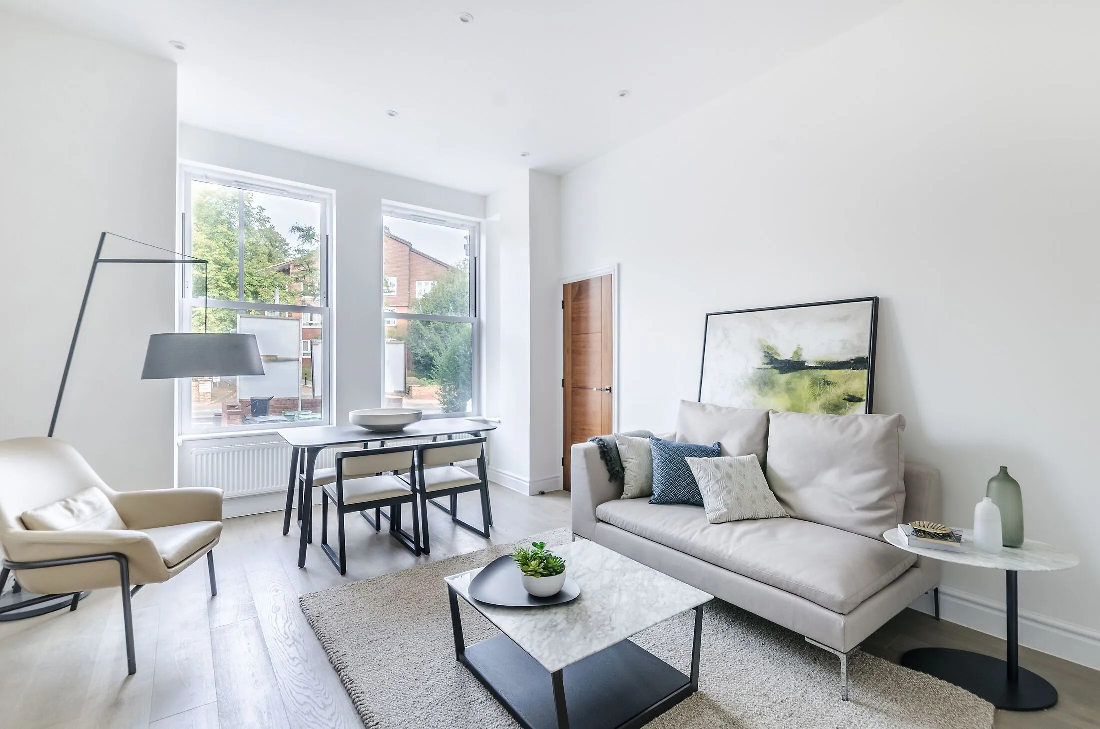 Flat Dalmore Road in Greater London