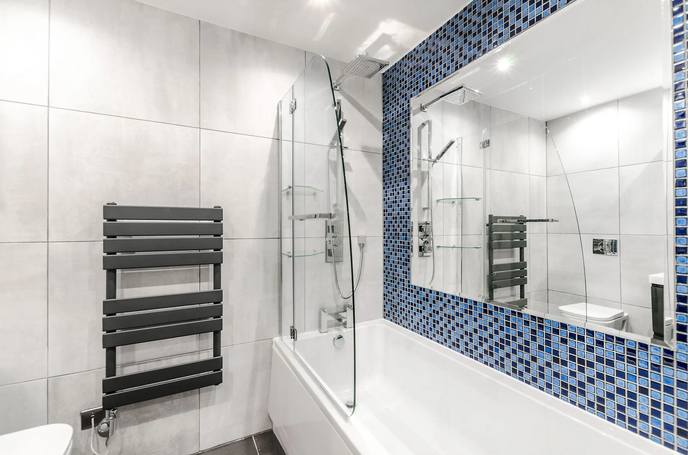 Flat Dalmore Road in Greater London