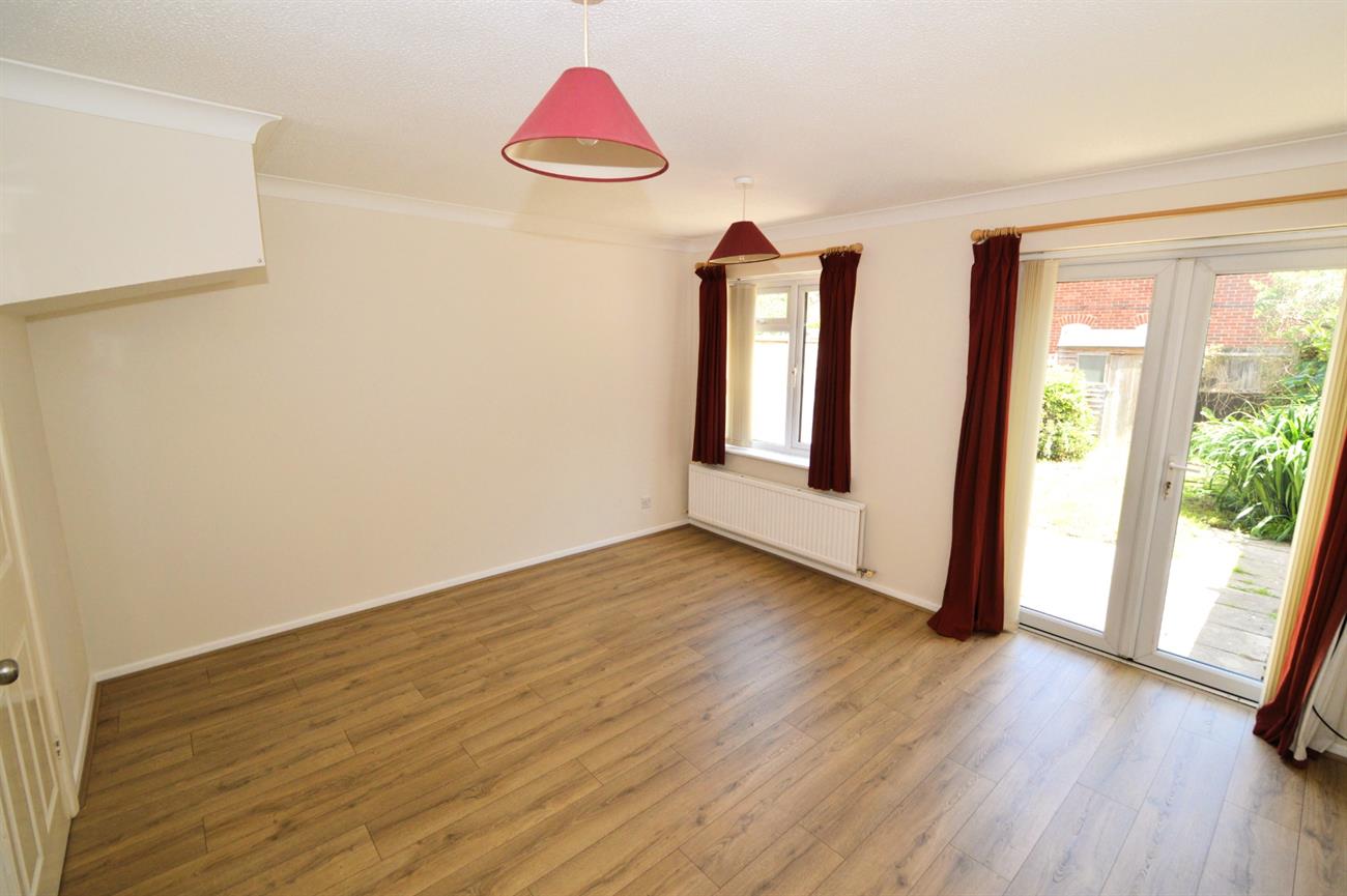 House Arthur Close in Surrey Heath