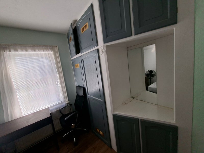 Room Wexham Road in Slough