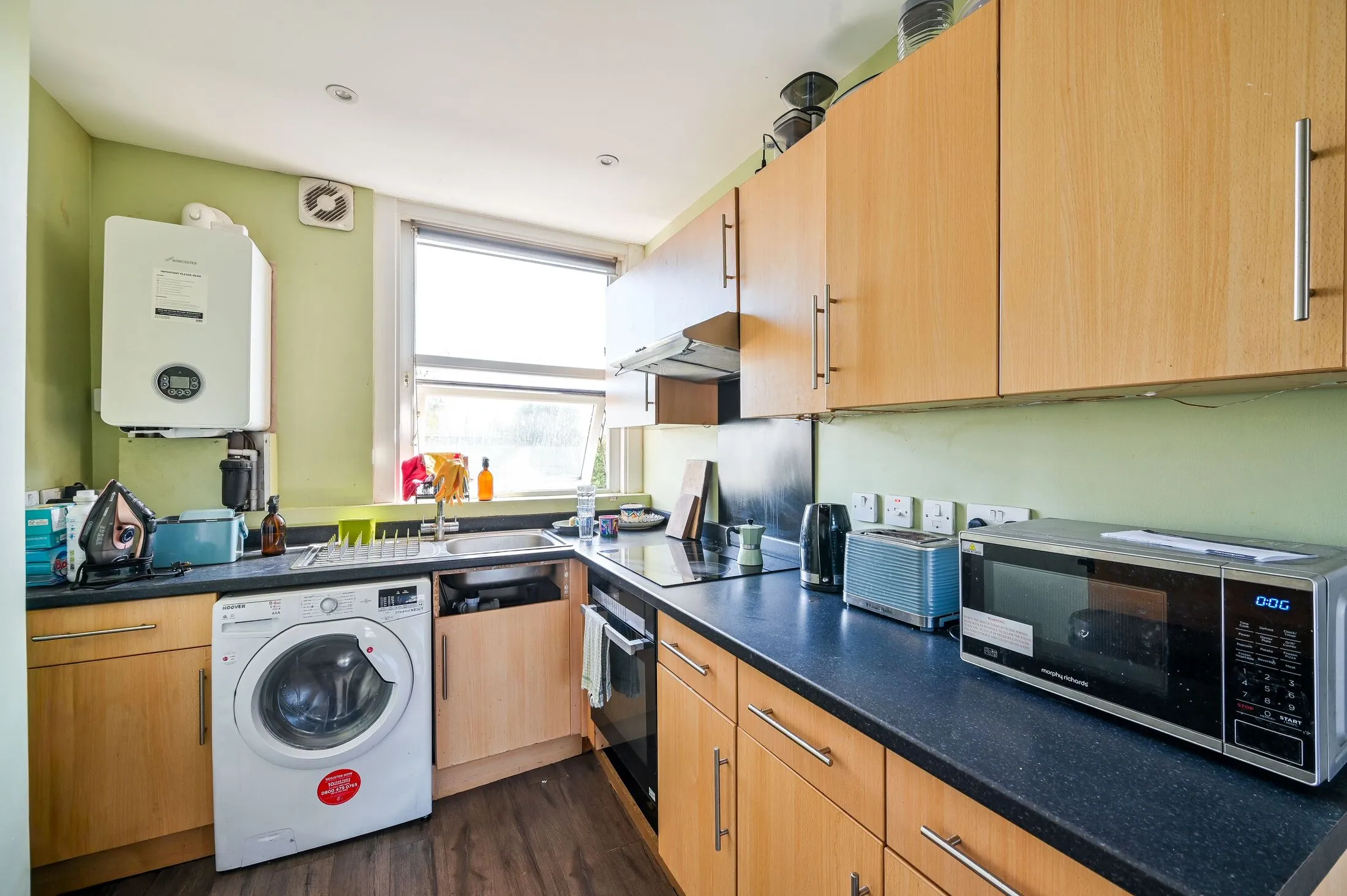 Flat Endwell Road in Greater London