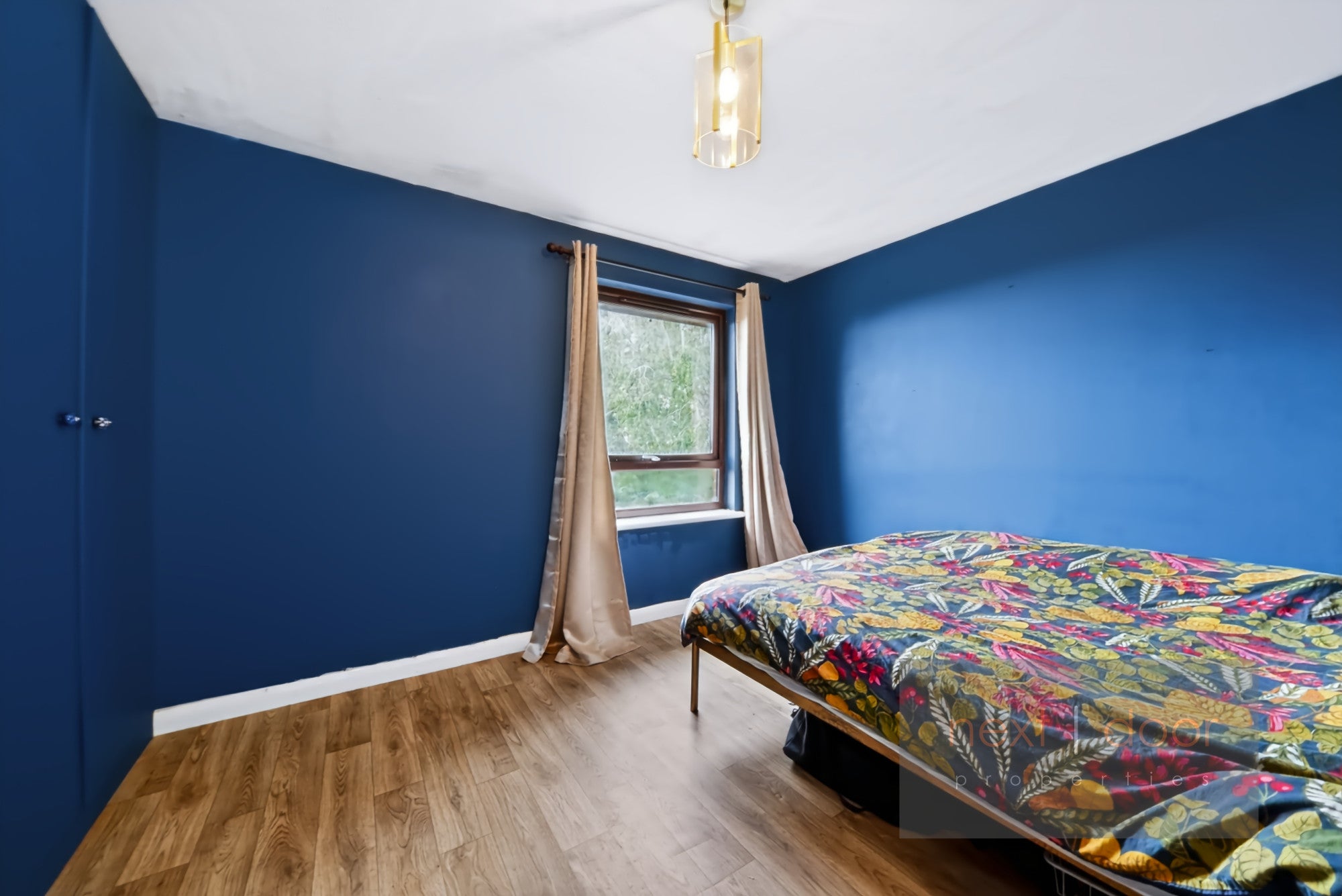 House Ardent Close in Greater London
