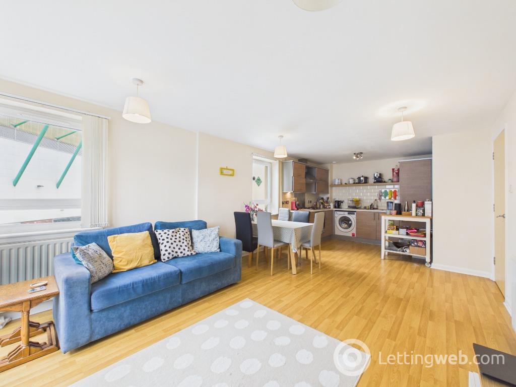 Flat Hawkhill Close in City of Edinburgh